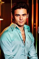 Dustin Clare