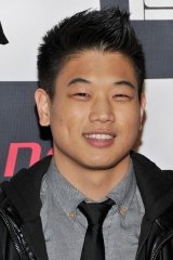 Ki Hong Lee