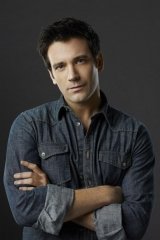 Colin Donnell