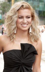 Tori Kelly