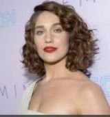 Lola Kirke