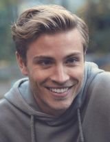 Jannik Schümann