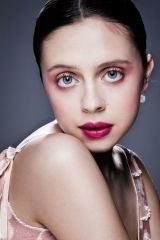 Bel Powley