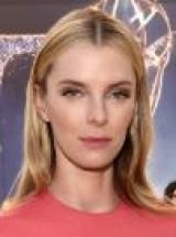 Betty Gilpin