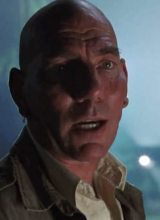 Pete Postlethwaite