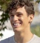 Sam Vartholomeos