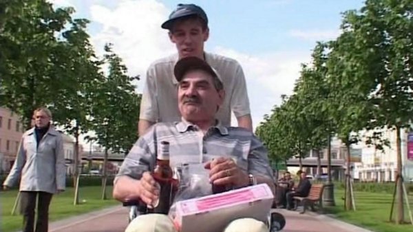 Zhizn kuvyrkom / Filmkép