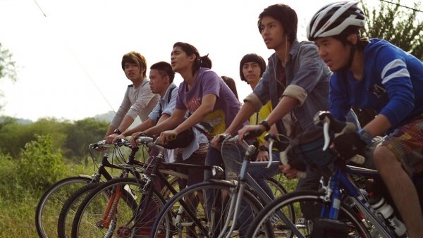 เพื่อนไม่เก่า / Filmkép