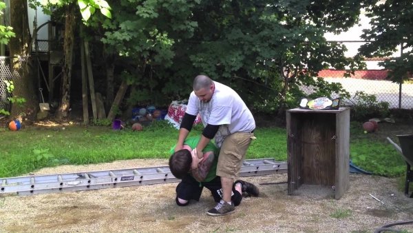 Backyard Dogs / Filmkép