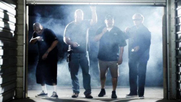 Raktár-háborúk / Filmkép