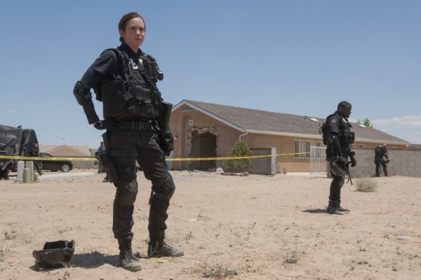 Sicario - A bérgyilkos / Sicario (2015) | MAFAB.hu