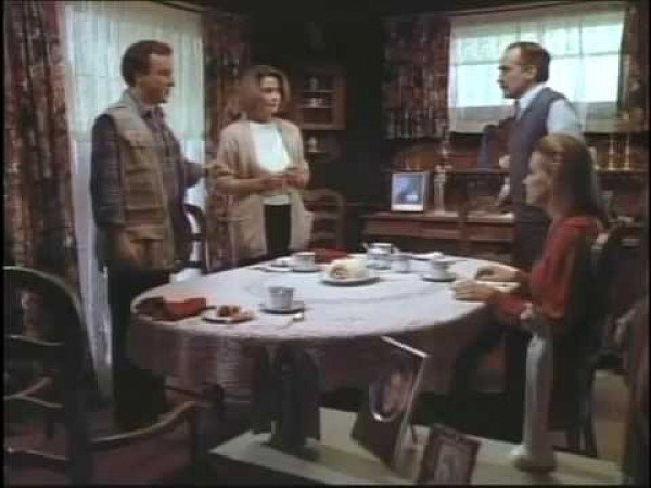 Átkozottak otthona / Filmkép