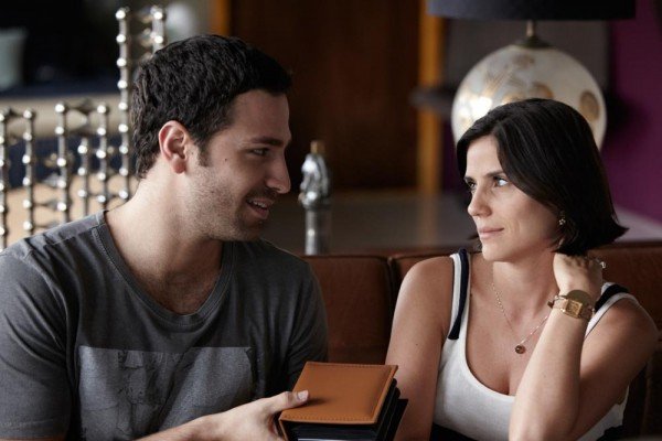 Rafaela Mandelli - A biznisz (2013)