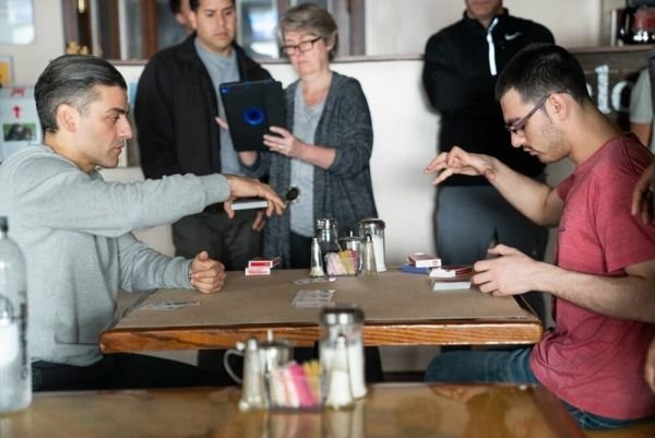 Oscar Isaac - Svindler (A játékos) (2021)