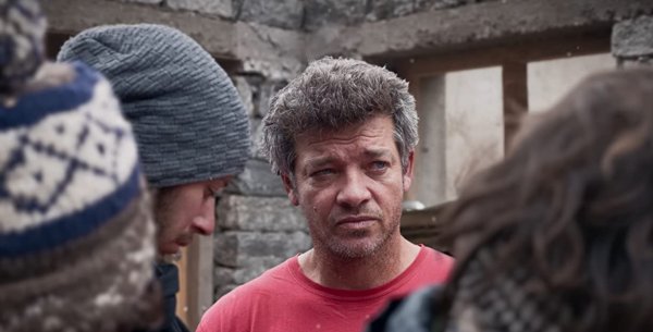 Utórengés: A nepáli földrengés / Filmkép