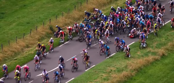 Tour de France: A Peloton szívében / Filmkép