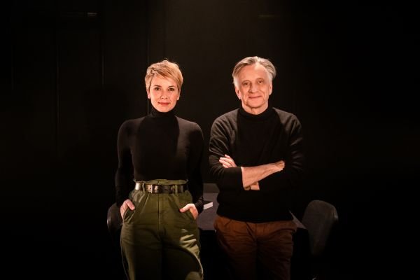 Nyílt lapokkal / Filmkép