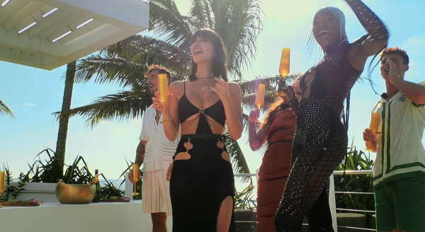 Harc a paradicsomért: Kiben bízhatsz? / Filmkép