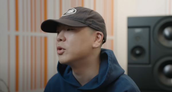 RM: Right People, Wrong Place / Filmkép