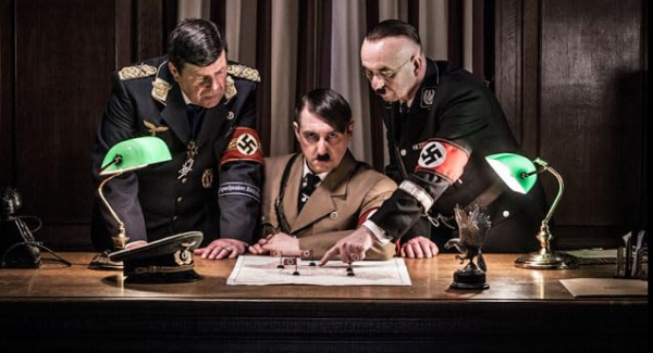 Hitler és ördögi köre / Filmkép