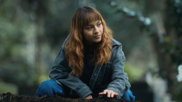 Lilith Curiel - Földevő (2025)