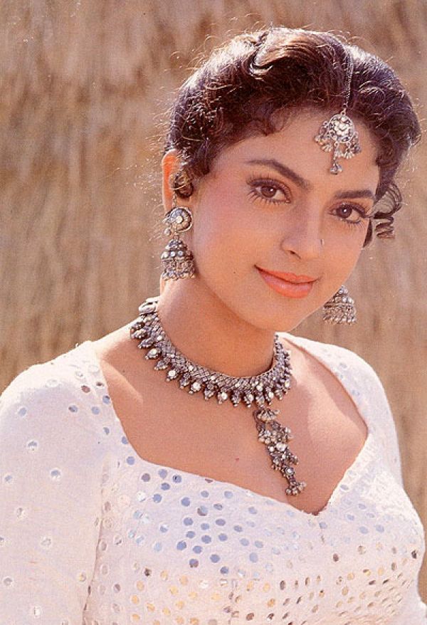 Juhi Chawla - Aaina (1993)