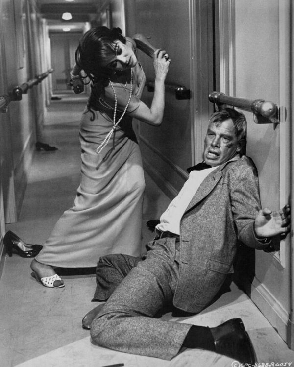 Vivien Leigh - Bolondok hajója (1965)