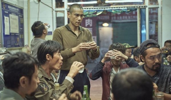 Fekete kutya / Filmkép