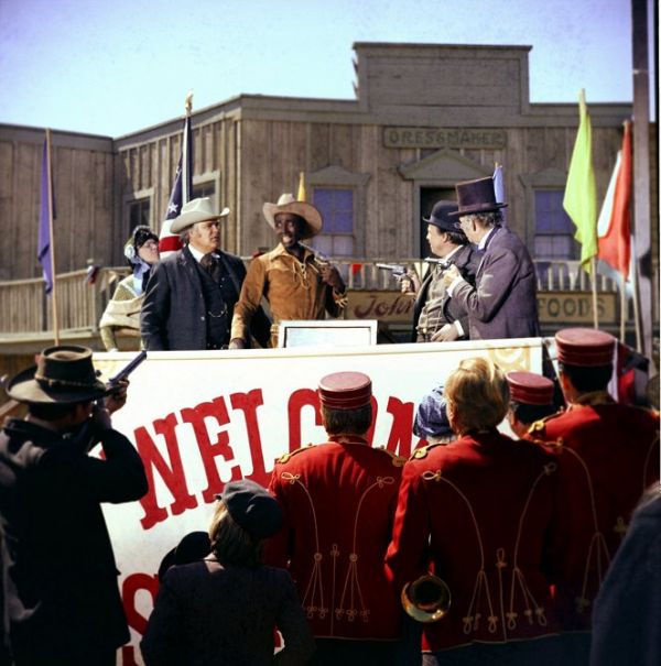 Fényes nyergek / Filmkép