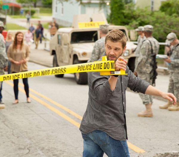 A búra alatt / Filmkép